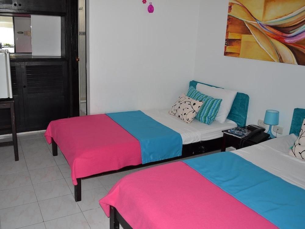 Ayenda Casa Real Hotel Monteria Bagian luar foto