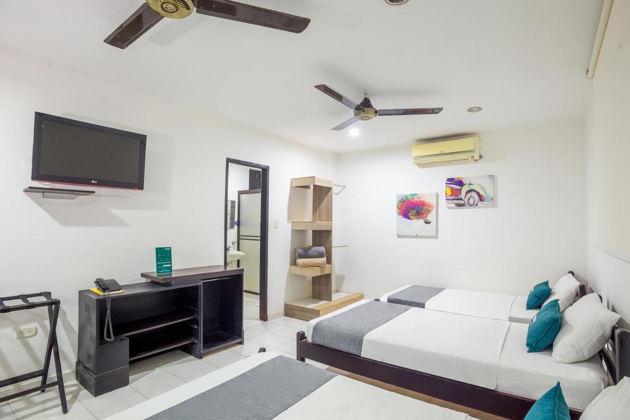 Ayenda Casa Real Hotel Monteria Bagian luar foto