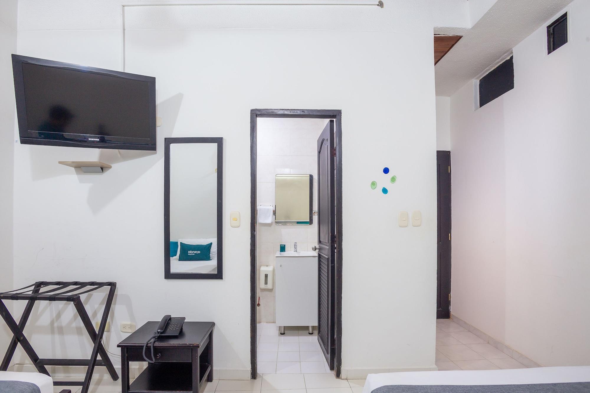 Ayenda Casa Real Hotel Monteria Bagian luar foto
